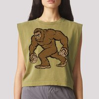 Sasquatch Bigfoot With Beer Kegs Garment-Dyed Women's Muscle Tee