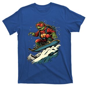 Snowboarding Animals Turtle On A Snowboard Snowboarding Gift T-Shirt