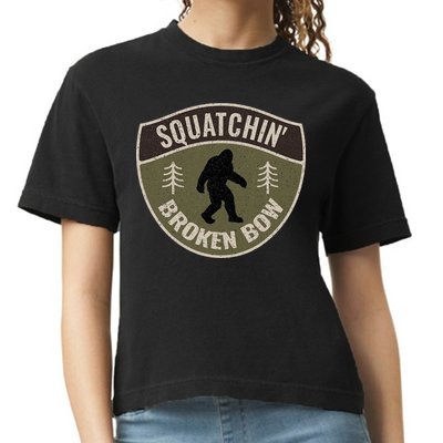 Squatchin Broken Bow Oklahoma Bigfoot Sign Art Sasquatch Comfort Colors Boxy T-Shirt