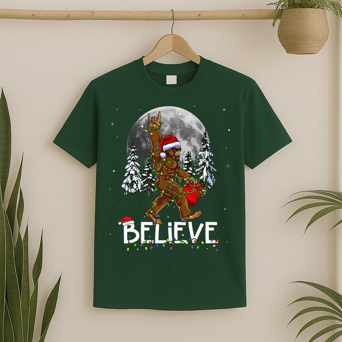 Santa Bigfoot Christmas Sasquatch Believe T-Shirt