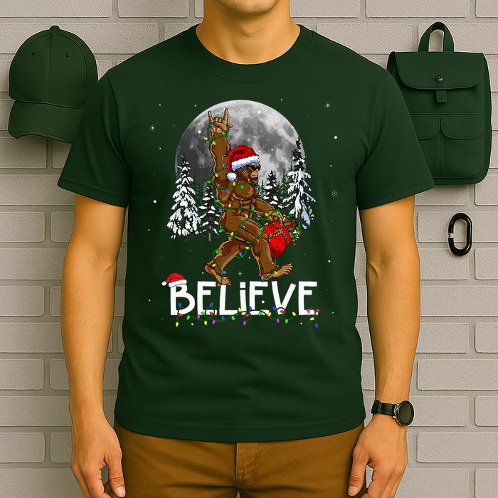 Santa Bigfoot Christmas Sasquatch Believe T-Shirt