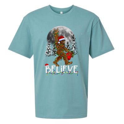 Santa Bigfoot Christmas Lights Funny Sasquatch Believe Xmas Sueded Cloud Jersey T-Shirt