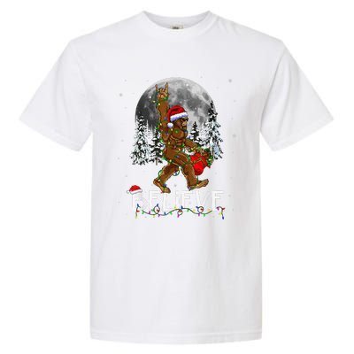 Santa Bigfoot Christmas Lights Funny Sasquatch Believe Xmas Garment-Dyed Heavyweight T-Shirt