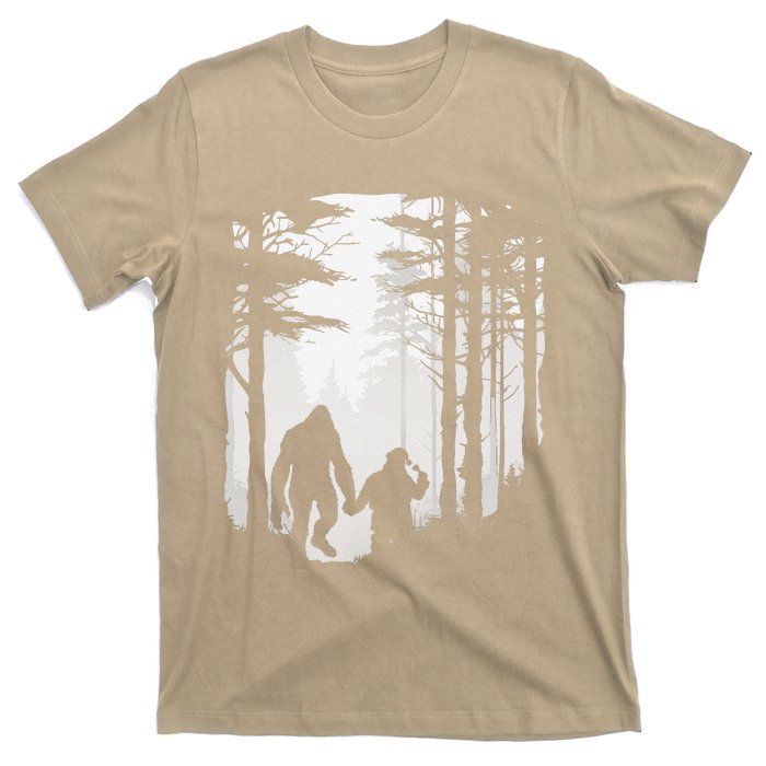 Santa Bigfoot Christmas Coming T-Shirt