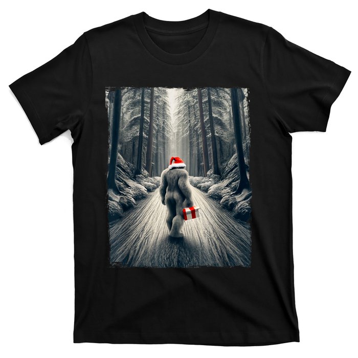 Santa Bigfoot Christmas Sasquatch Believe T-Shirt