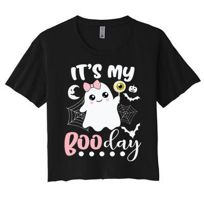 Spooky Birthday Celebration: Cute Ghost with Pink Bow Women's Crop Top Tee