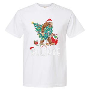 Santa Bigfoot Christmas Lights Funny Sasquatch Believe Xmas Garment-Dyed Heavyweight T-Shirt