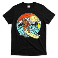 Surfing Bigfoot Funny Beach Sasquatch Surfer Waves Retro 80s T-Shirt