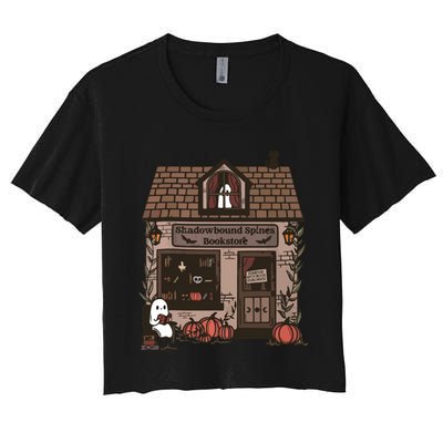 Spooky Bookstore Fall Cozy Women's Crop Top Tee