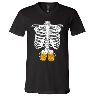 Skeleton Beer Xray Pregnancy Announcement Dad V-Neck T-Shirt