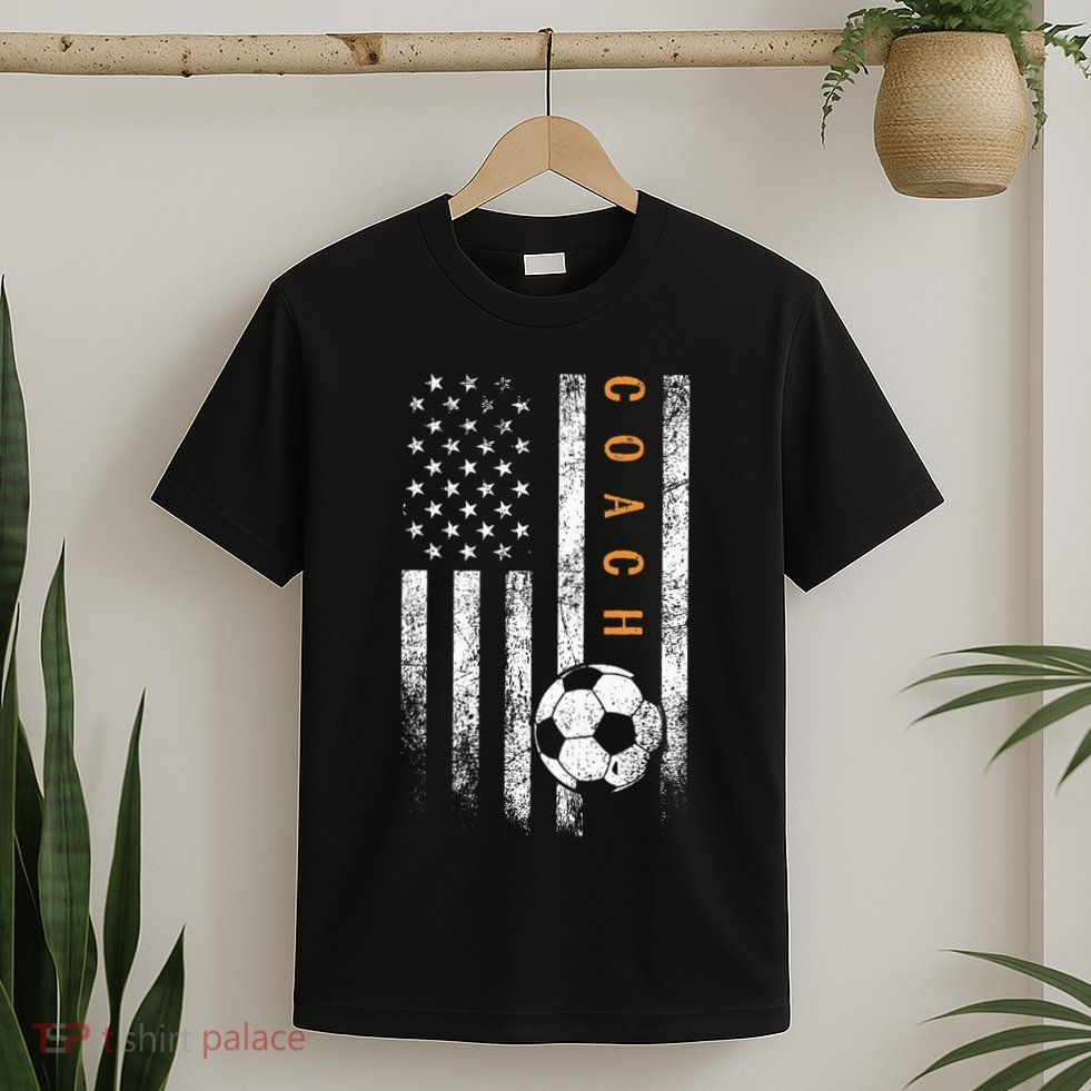 Soccer Coach American Flag Design Soccer Trainer Coaching T-Shirt