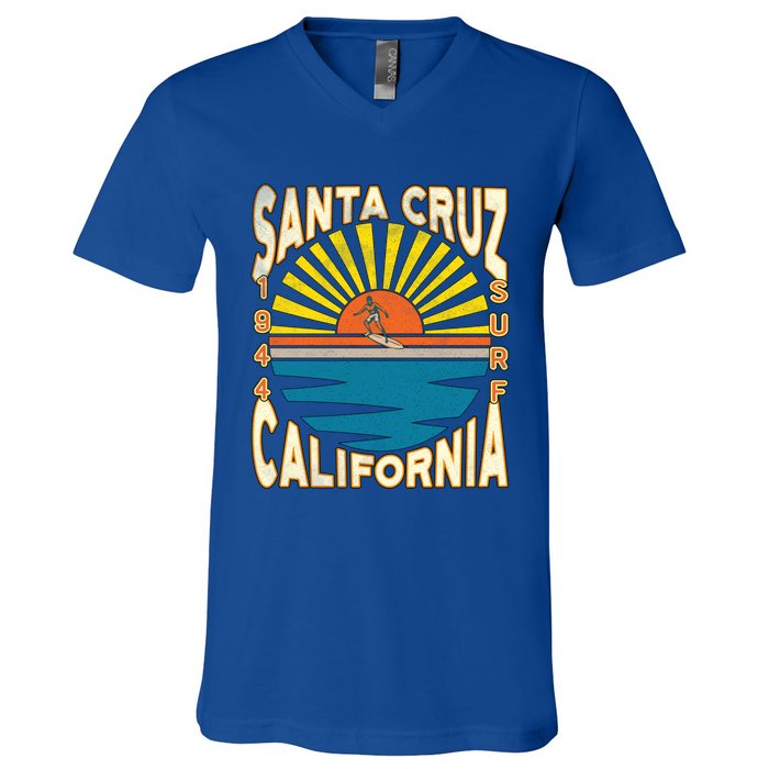 Santa Cruz California Retro Surfing Vintage Skateboarding Meaningful Gift V-Neck T-Shirt