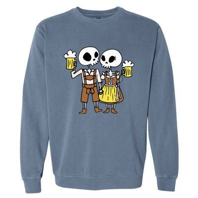 Skeleton Couple Cheering Beer Oktoberfest Halloween Garment-Dyed Sweatshirt