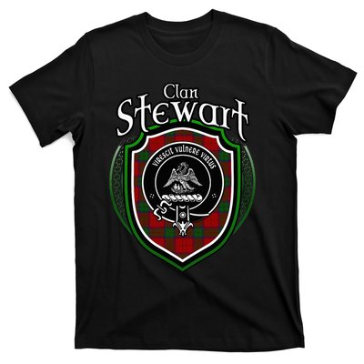 Stewart Clan Crest Scottish Clan Stewart Family Badge T-Shirt