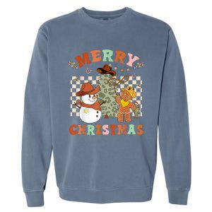 Santa Claus Cowboy Hat Merry Christmas Y'all Western Retro  Garment-Dyed Sweatshirt