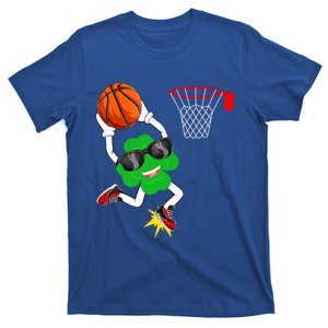 Shamrock Clover Dunking Basketball St Patrick's Day Gift T-Shirt