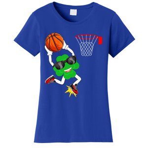 Shamrock Clover Dunking Basketball St Patrick's Day Gift Women's T-Shirt