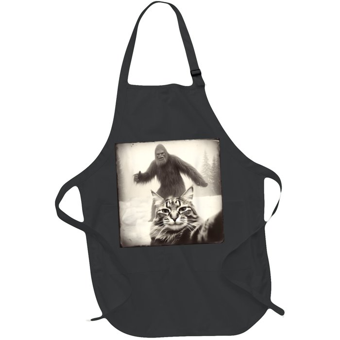 Selfie Cat Finds Bigfoot Sasquatch Funny Cat Bigfoot Photo Apron