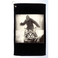Selfie Cat Finds Bigfoot Sasquatch Funny Cat Bigfoot Photo Golf Towel