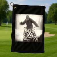 Selfie Cat Finds Bigfoot Sasquatch Funny Cat Bigfoot Photo Golf Towel