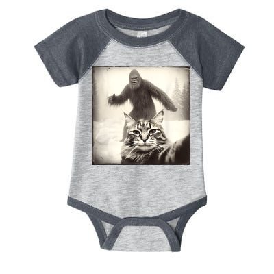 Selfie Cat Finds Bigfoot Sasquatch Funny Cat Bigfoot Photo Infant Baby Jersey Bodysuit