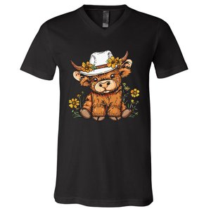 Scottish Cute Highland Cow Cattle Hairy Cow Flowers V-Neck T-Shirt