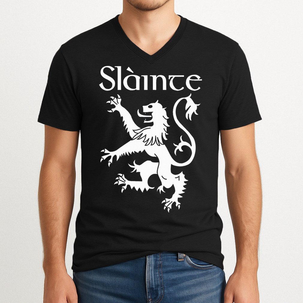Slainte Cheers In Scots Gaelic Scottish Lion Rampant V-Neck T-Shirt
