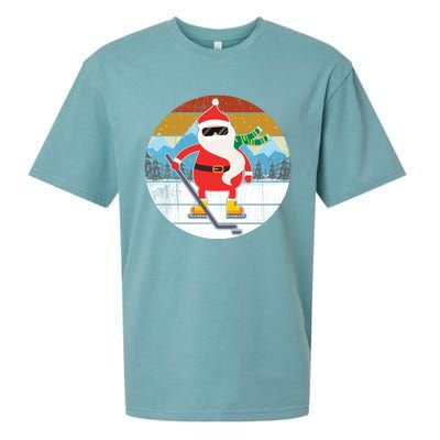 Santa Claus Ice Hockey Christmas Tree Vintage Xmas Gift Gift Sueded Cloud Jersey T-Shirt