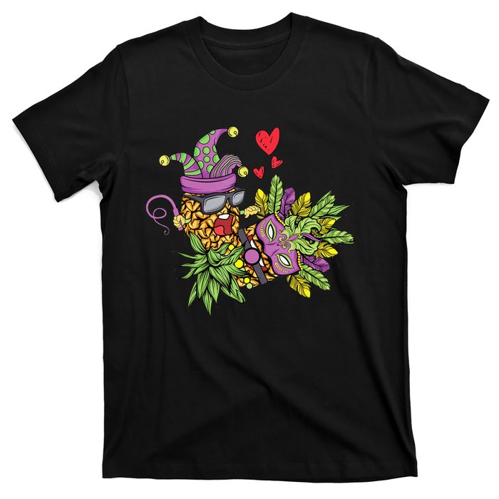 Swingers Couple Pineapples funny Mardi Gras T-Shirt