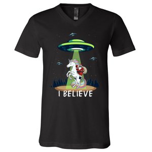 Santa Claus Riding Unicorn Alien Space Ufo Christmas Design V-Neck T-Shirt