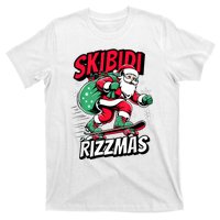 Santa Clause Skating Board Xmas T-Shirt