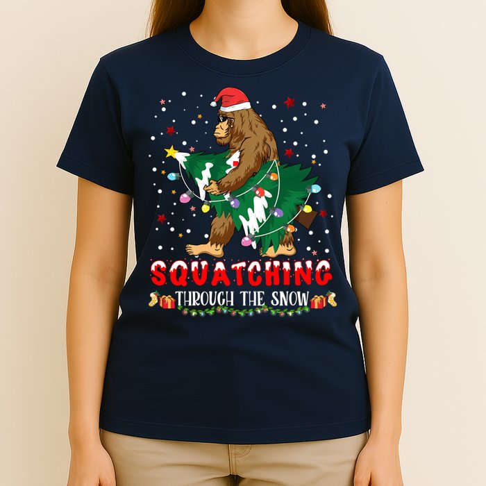 Sasquatch Christmas Squatching Bigfoot Santa Xmas Tree Light T-Shirt