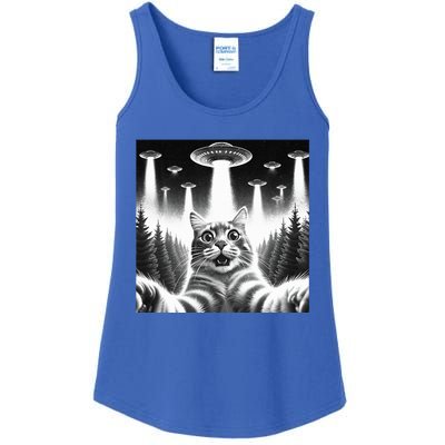 Scared Cat Selfie with UFOs Ladies Essential Tank