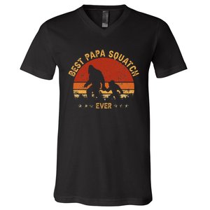 Sasquatch Dad Best Papa Squatch Ever Bigfoot Dad Fathers Day V-Neck T-Shirt