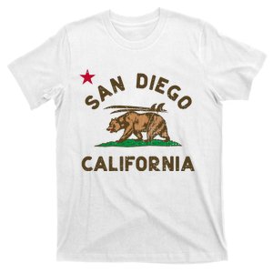 San Diego California Beach Flag Bear Surf Ca T-Shirt