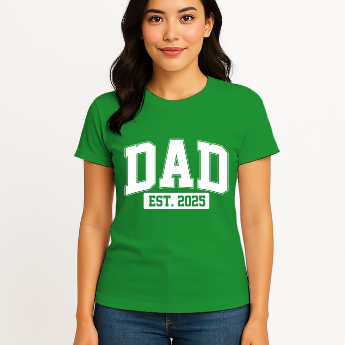Sporty Dad Est 2025 New Father Celebrate Fathers Day Womens T-Shirt