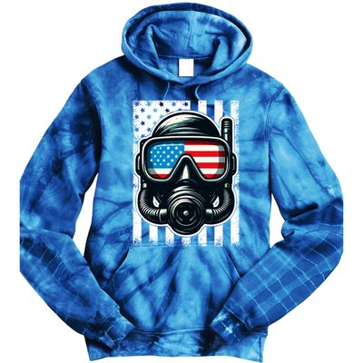 Scuba Diving Flag Patriotic Usa 4th Of July Vintage Cool Gift Tie Dye Hoodie