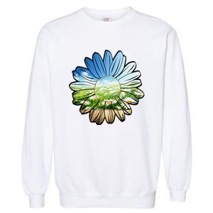 Summer Daisy Field Garment-Dyed Sweatshirt