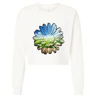Summer Daisy Field Cropped Pullover Crew