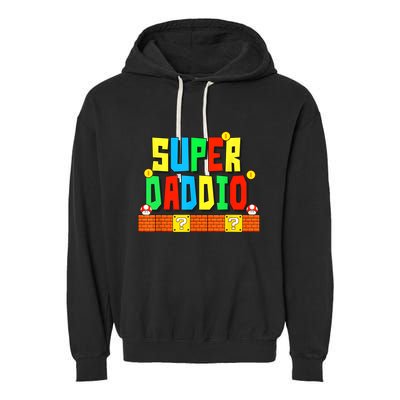 Super Daddio Funny Saying Gamer Father’s Day Gift Garment-Dyed Fleece Hoodie
