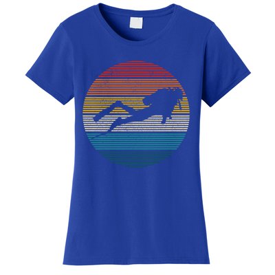 Scuba Diving Great Gift Vintage Retro Ocean Scuba Diver Gift Cute Gift Women's T-Shirt