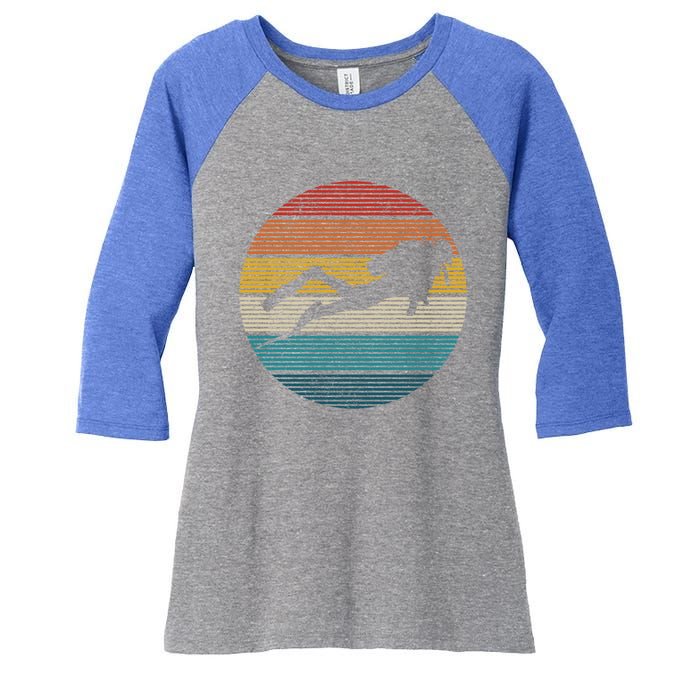 Scuba Diving Great Gift Vintage Retro Ocean Scuba Diver Gift Cute Gift Women's Tri-Blend 3/4-Sleeve Raglan Shirt