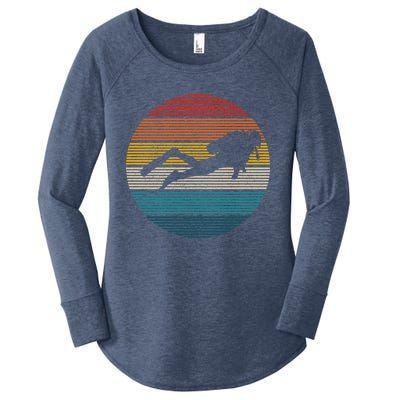 Scuba Diving Great Gift Vintage Retro Ocean Scuba Diver Gift Cute Gift Women's Perfect Tri Tunic Long Sleeve Shirt