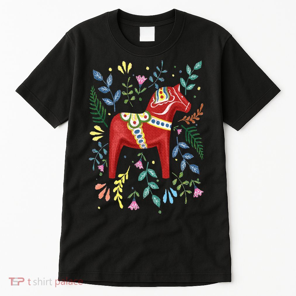 Swedish Dala Horse Folk Art Sweden Flag Dalahelmsoljd Tall T-Shirt