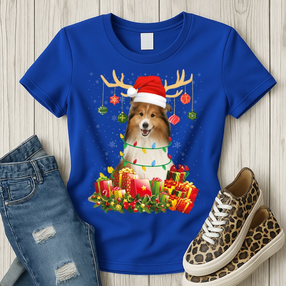 Sheltie Dog Reindeer Santa Hat Christmas Light Xmas Gift Womens T-Shirt