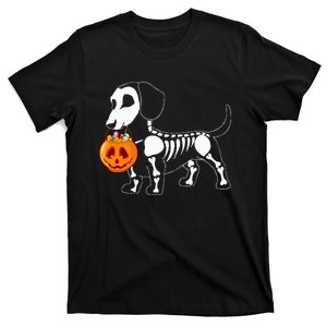 Spooky Dachshund Skeleton Pumpkin Decor T-Shirt