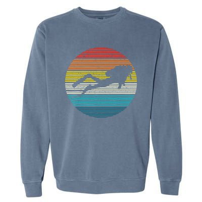 Scuba Diving Vintage Retro Ocean Scuba Diver Gift Garment-Dyed Sweatshirt