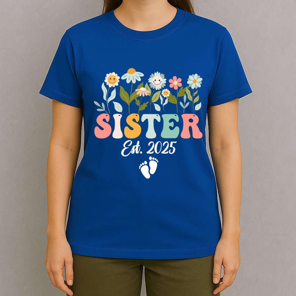 Sister Est 2025 Promoted To Sister 2025 Cute Floral Gift T-Shirt