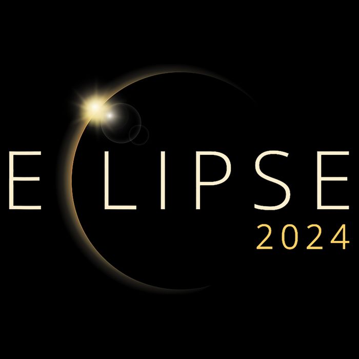 Solar Eclipse 2024 Total Solar Eclipse 4.08.24 Trending Design Eclipse Full-Length Apron With Pockets