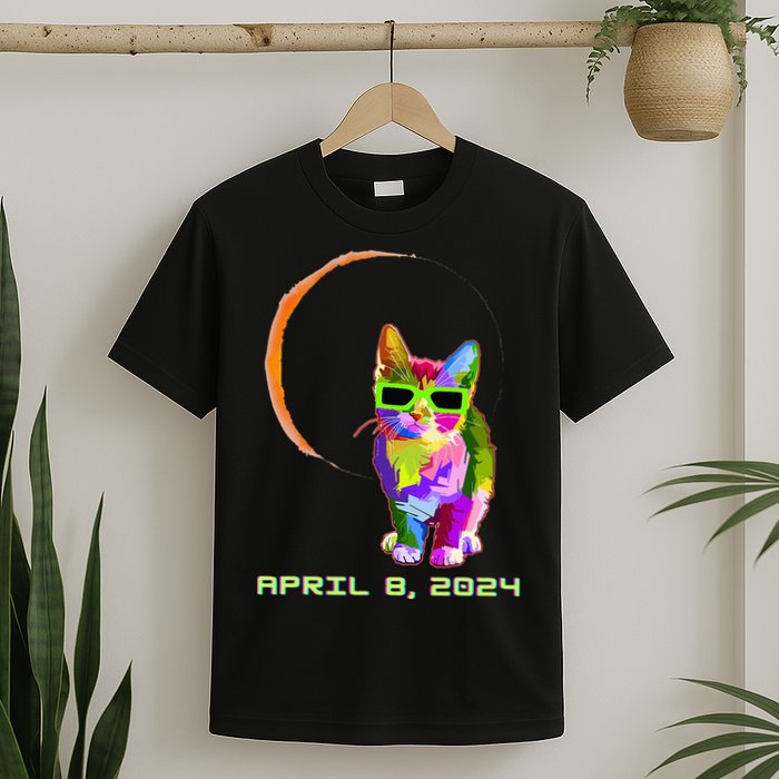 Solar Eclipse Cat with Solar Eclipse Glasses T-Shirt